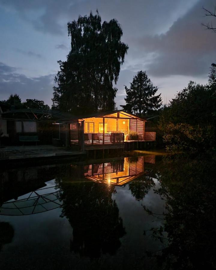 Vakantiehuis Rustig Gelegen Solvo Met Terras Aan Het Water