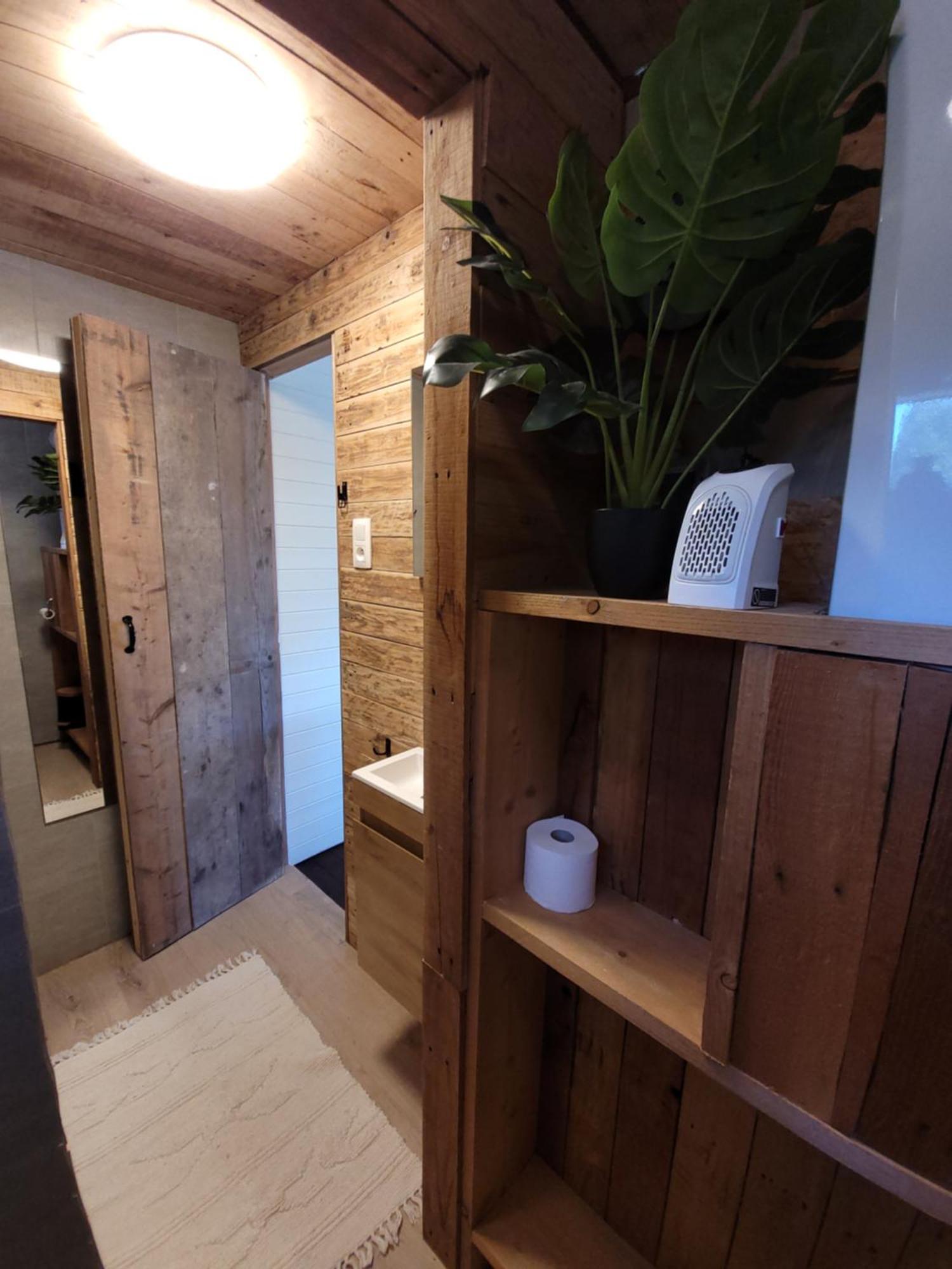 Rustig Gelegen Solvo Met Terras Aan Het Water Vakantiehuis Geel